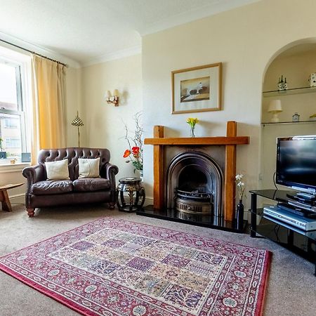 Willow Cottage - Cost 3 Bed Cottage In Penrhyn Bay With Sea Views With Access To Snowdonia Рос-он-Си Экстерьер фото