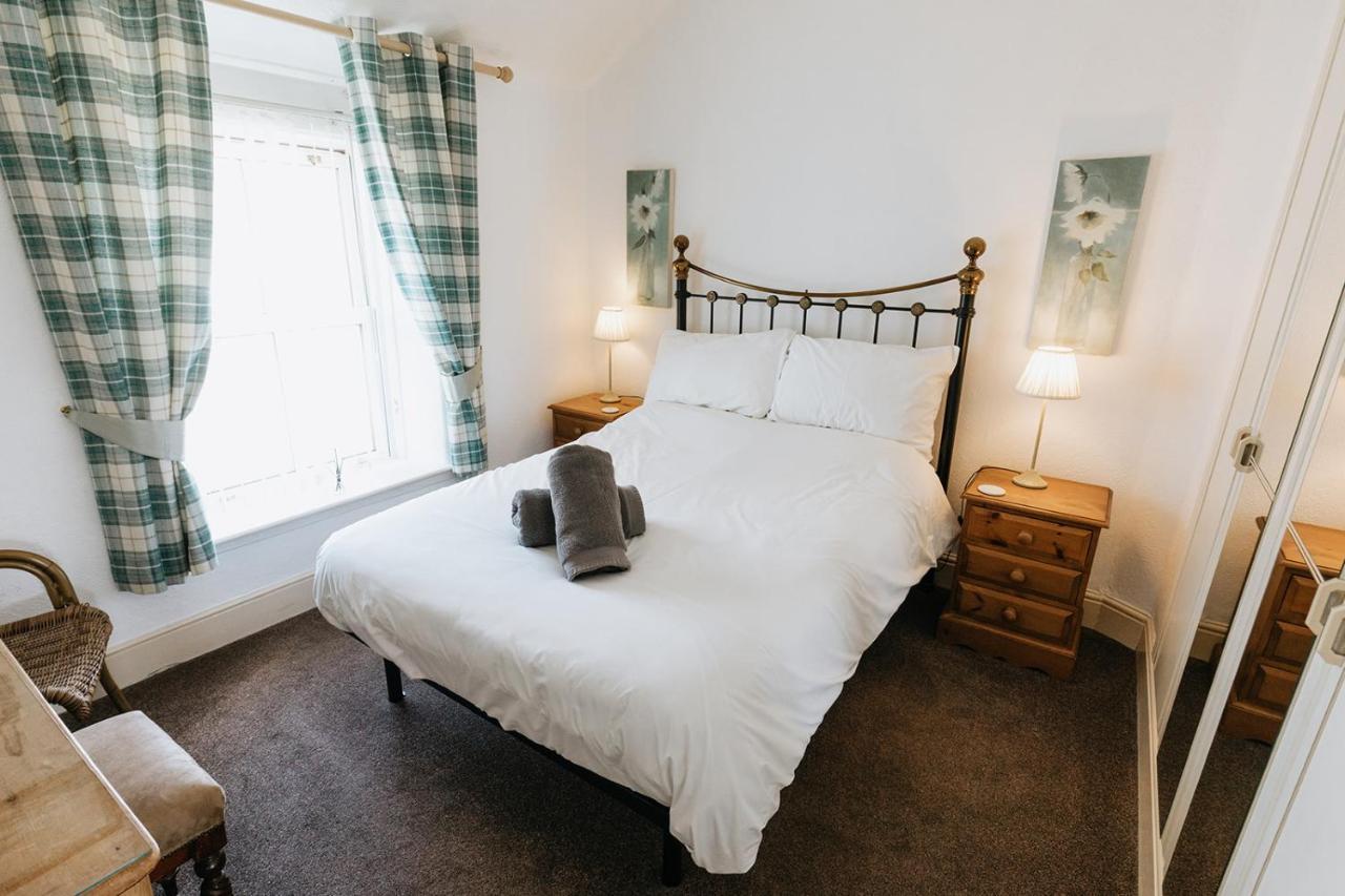 Willow Cottage - Cost 3 Bed Cottage In Penrhyn Bay With Sea Views With Access To Snowdonia Рос-он-Си Экстерьер фото
