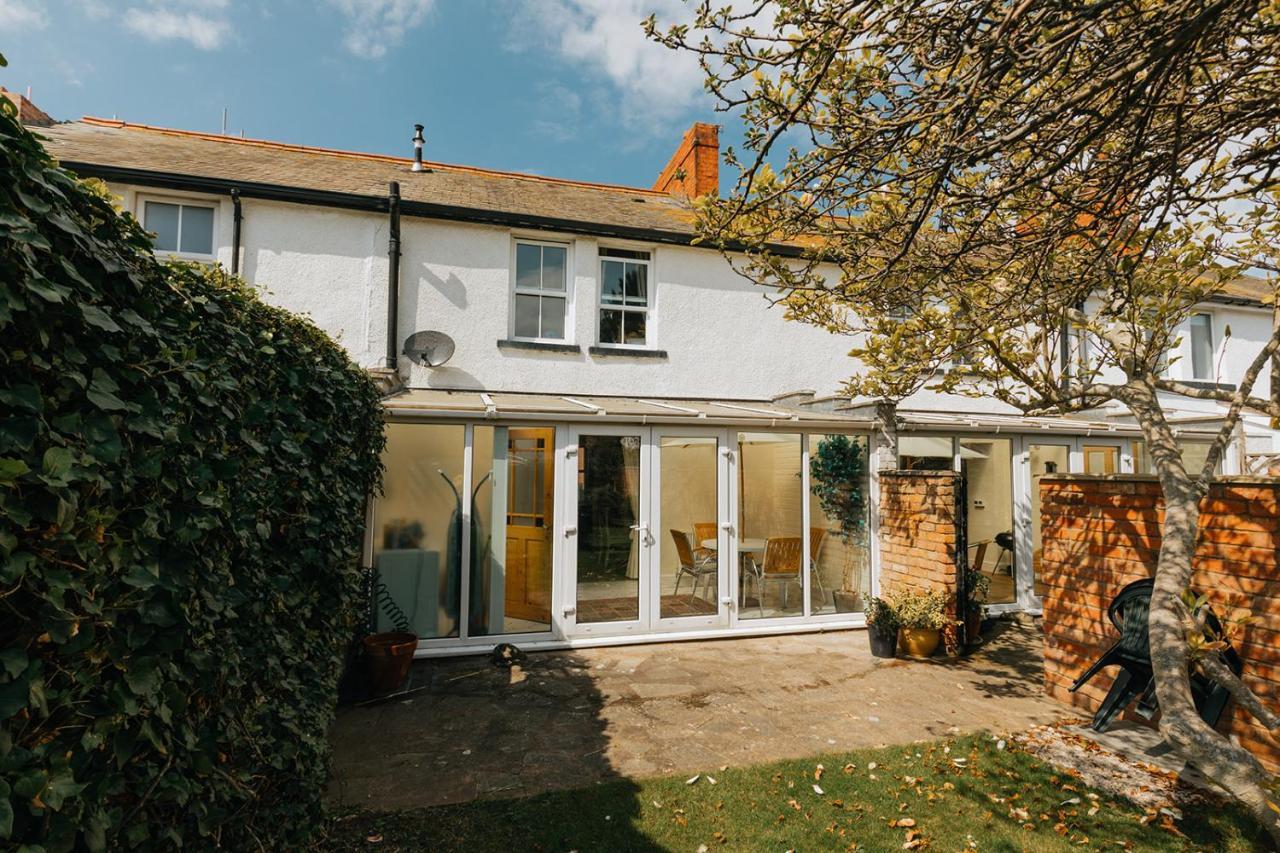 Willow Cottage - Cost 3 Bed Cottage In Penrhyn Bay With Sea Views With Access To Snowdonia Рос-он-Си Экстерьер фото