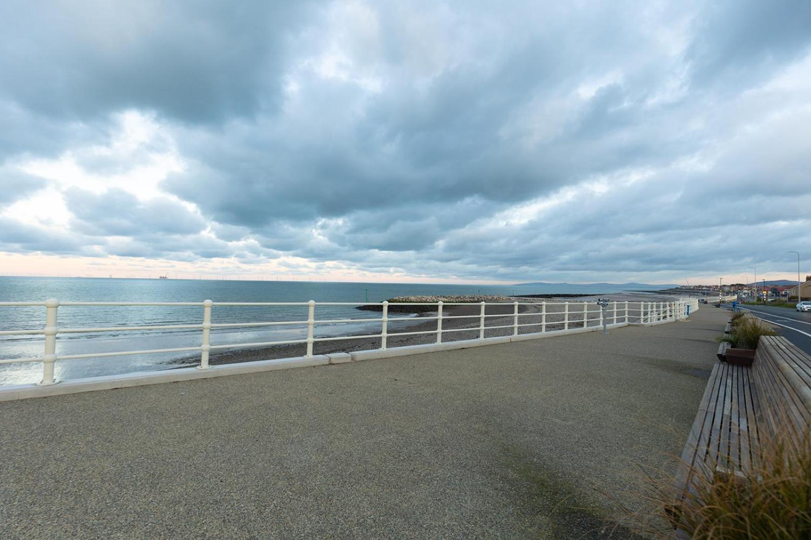 Willow Cottage - Cost 3 Bed Cottage In Penrhyn Bay With Sea Views With Access To Snowdonia Рос-он-Си Экстерьер фото